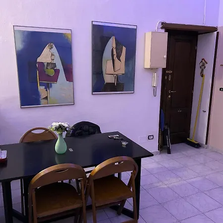 Luminoso Monolocale Zona Servita Lägenhet Legnano